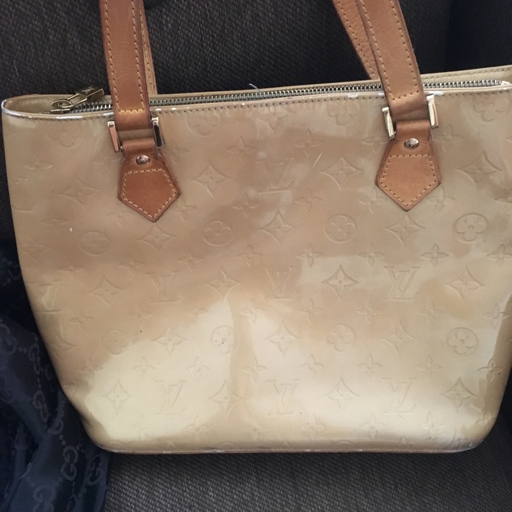 AUTHENTIC Louis Vuitton vernis Houston Tote